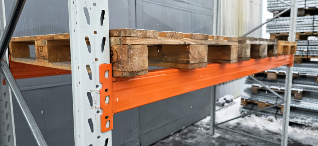 paletové regály bazar použité skladové na palety prumyslové halove profesionální vysoká nosnost základní pole bazaroz stow proman