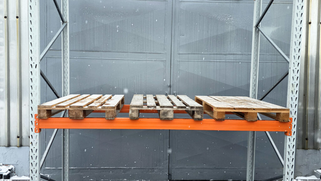 paletové regály bazar použité skladové na palety prumyslové halove profesionální vysoká nosnost základní pole bazaroz stow proman